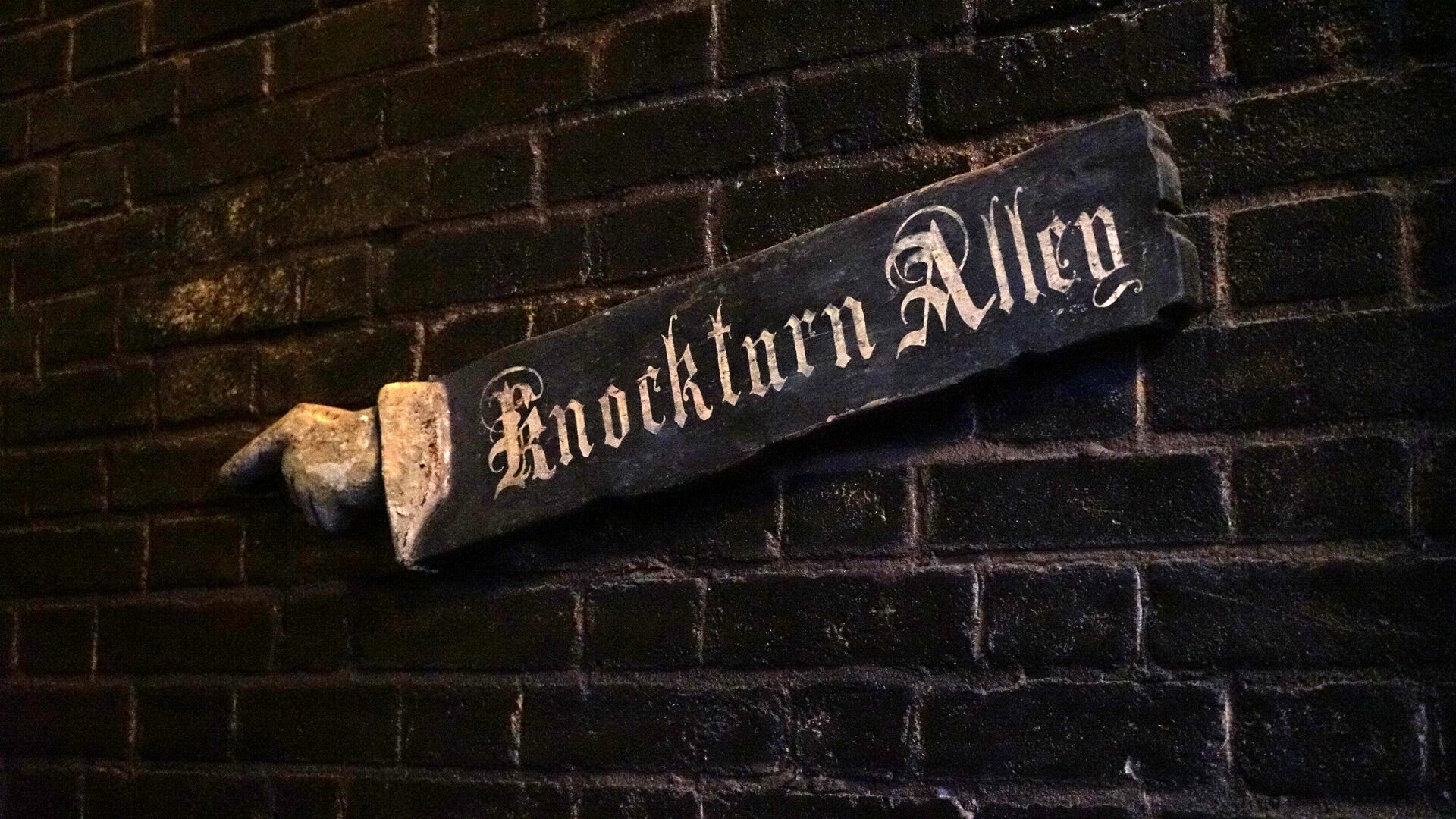 Harry Potter Birthday Party Takes on Knockturn Alley Theme